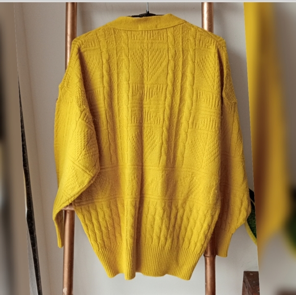 Vintage Italian Woollen Boxy Knitted Sweater Cardigan Shrug - Picture 2 of 11